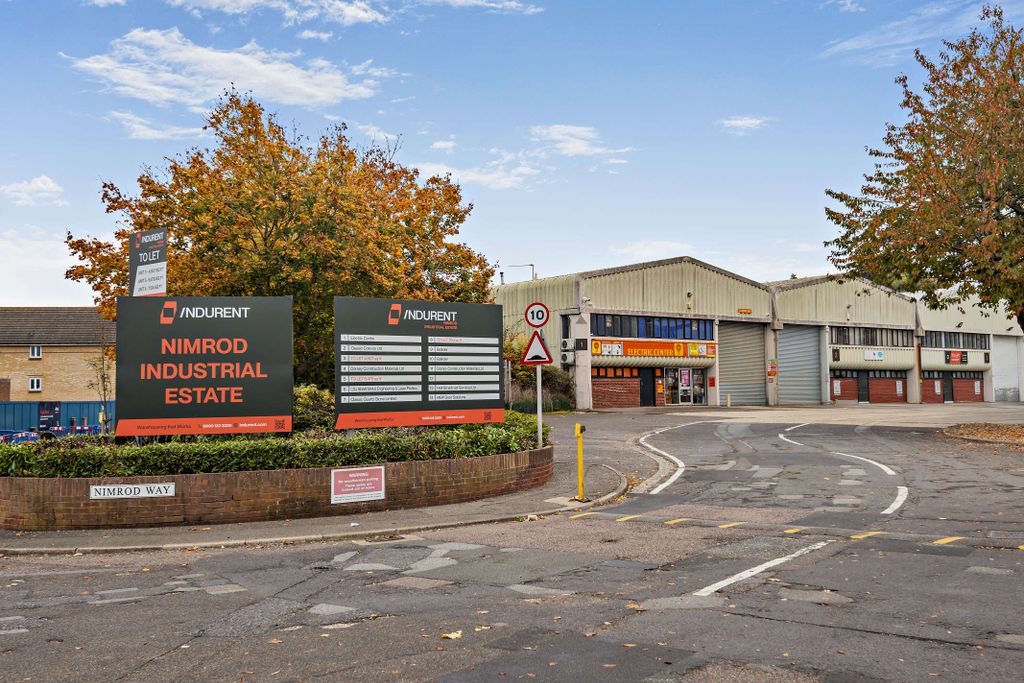 Property photo 3 of 5 8666879-Exterior19-800