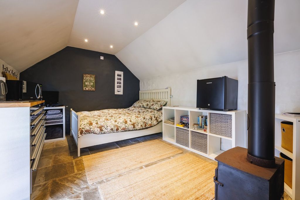 Additional image 44 of 4 bed farmhouse for saleLlanychaer SA65