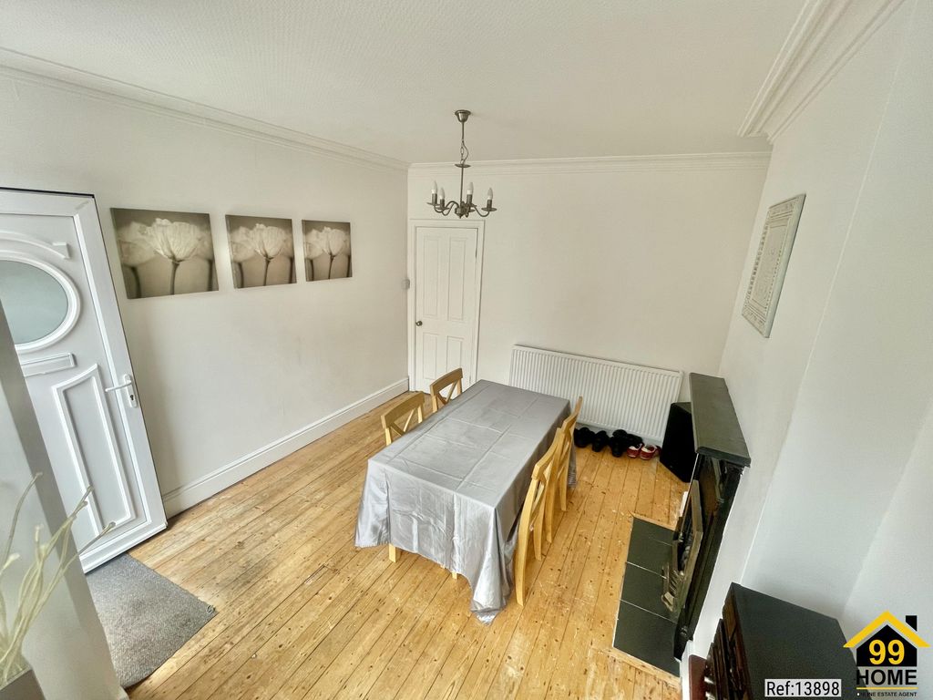 Property photo 3 of 27 Photo 2