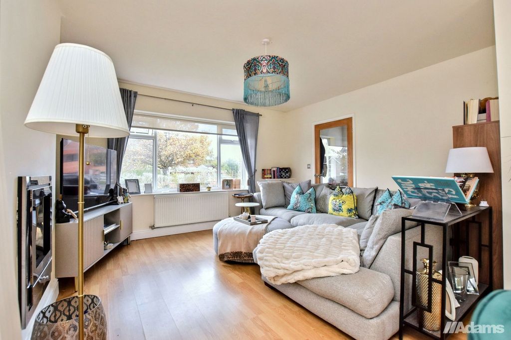 Property photo 2 of 17