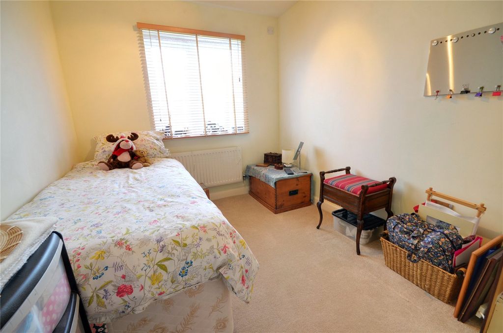 Additional image 12 of 2 bed flat for saleEast Grinstead, West Sussex RH19