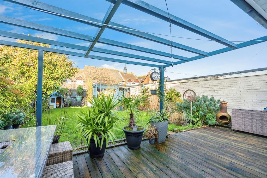 Property photo 3 of 13