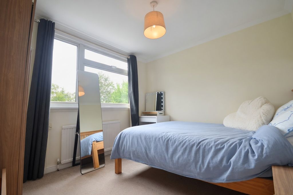 Property photo 2 of 11 Nmeta
