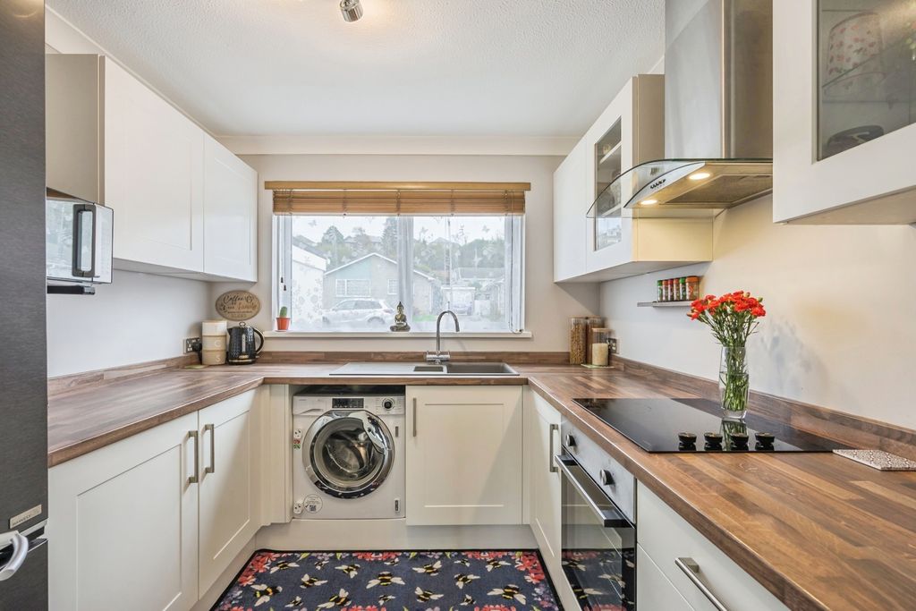 Property photo 2 of 18 Photo