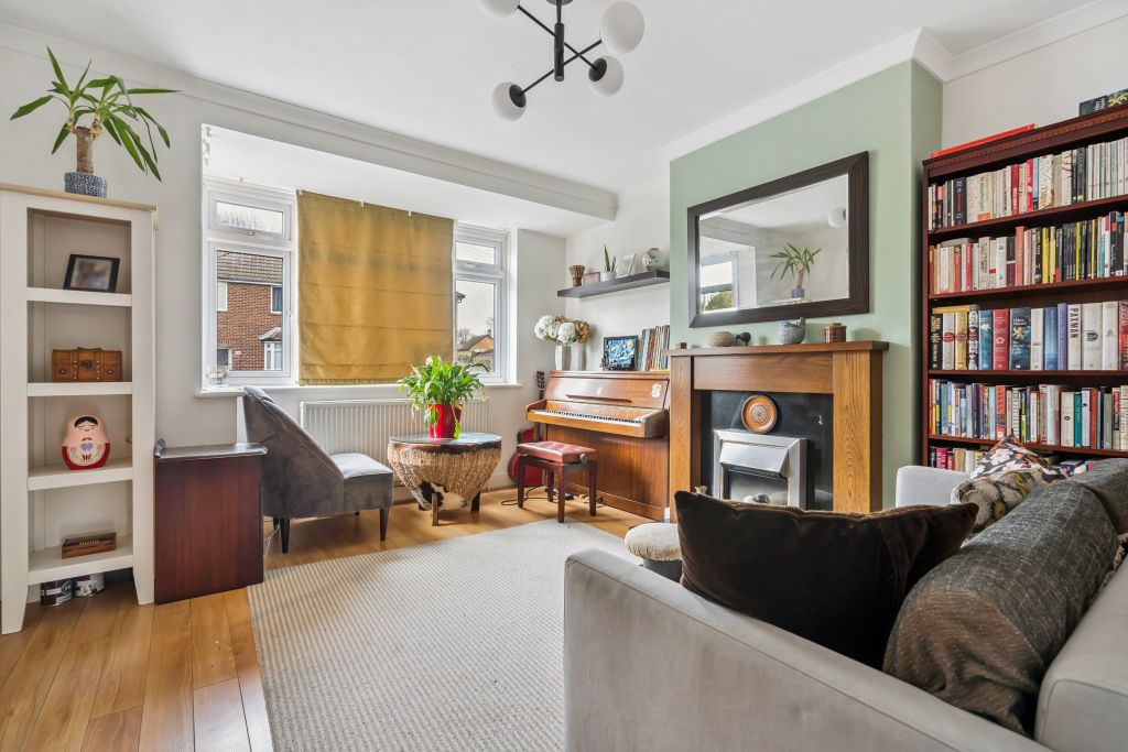 Property photo 2 of 12