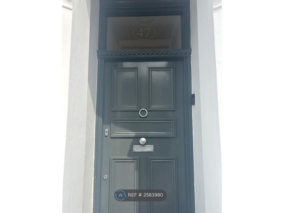 Property photo 2 of 13 Private Entrance