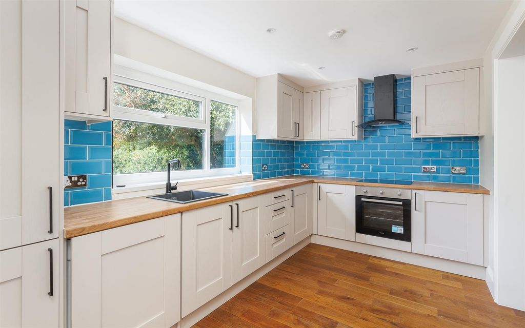 Property photo 3 of 23 15.Jpg