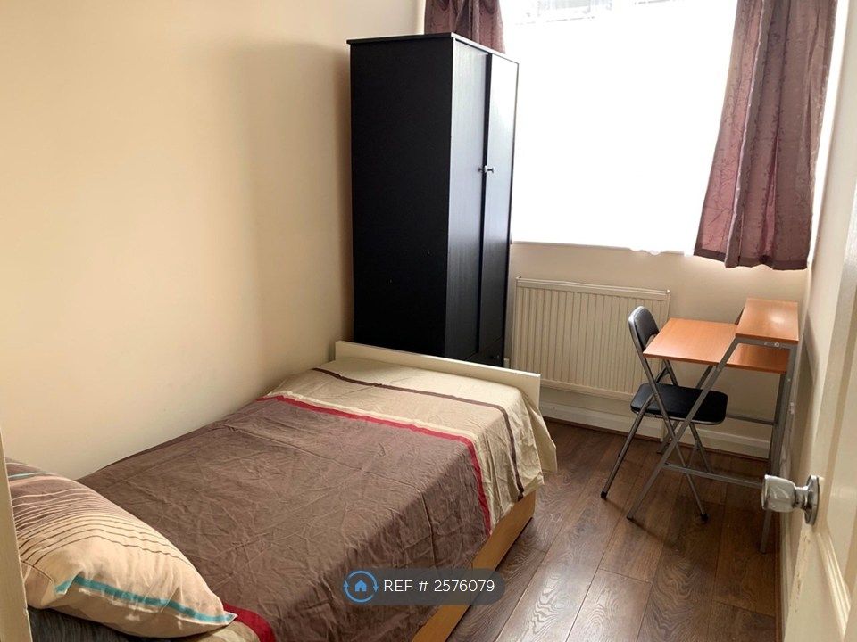 Property photo 2 of 5