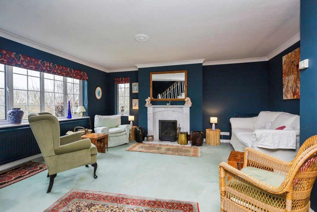 Property photo 2 of 18 Pbox-Img.Jpg