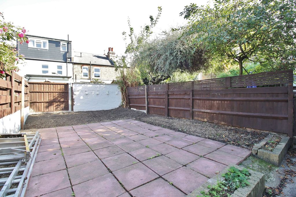 Property photo 2 of 10