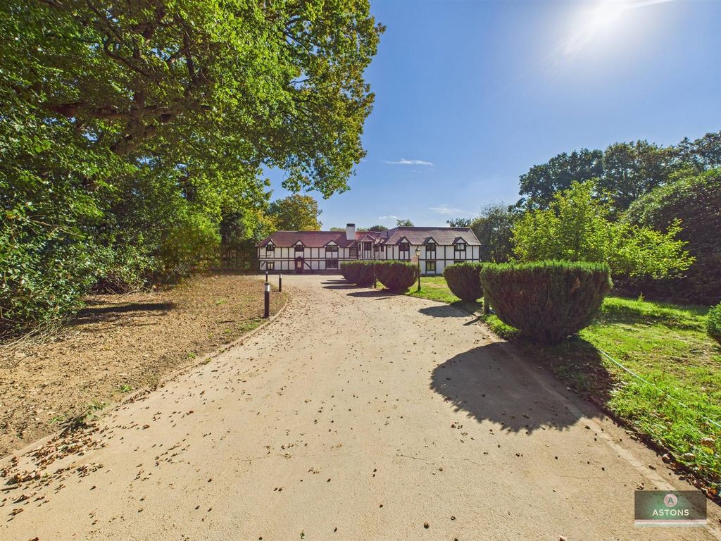 Property photo 3 of 11 Cam04622G0-Pr0070-Still004.Jpg