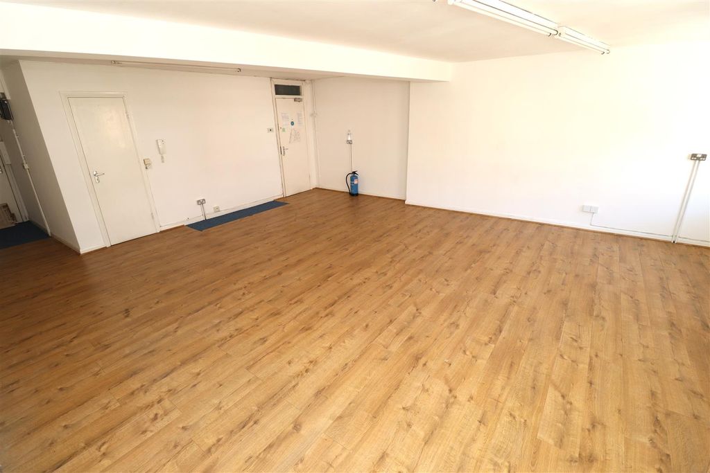 Property photo 1 of 6 Img_2559.Jpg