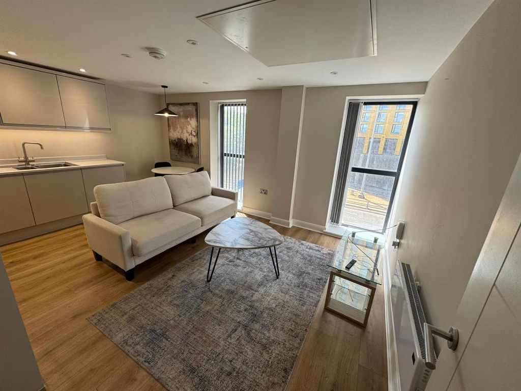 Property photo 3 of 10 Whatsapp Image 2025-07-02 At 14.01.45 (1).Jpeg