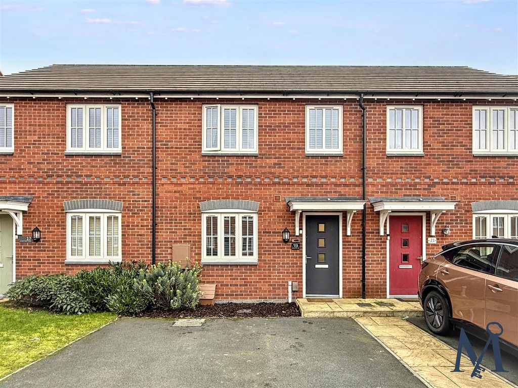 Property photo 1 of 22 Tarmac Driveway