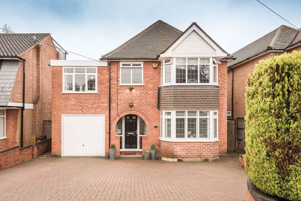 Property photo 2 of 45