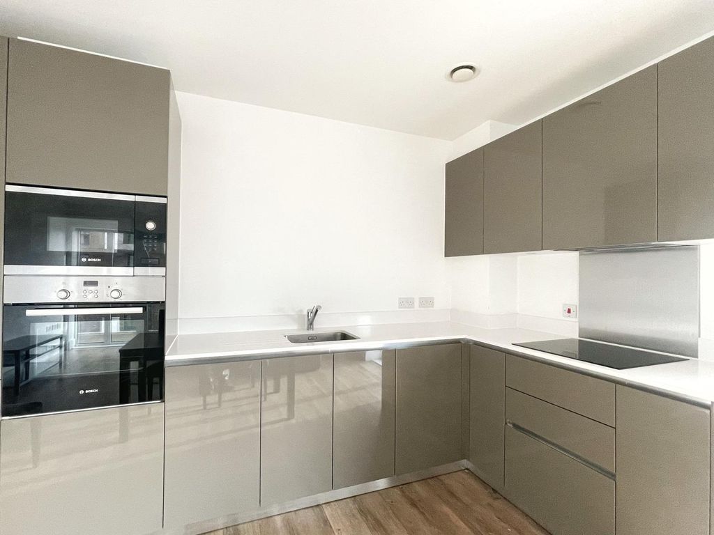 Property photo 3 of 12 Gallery