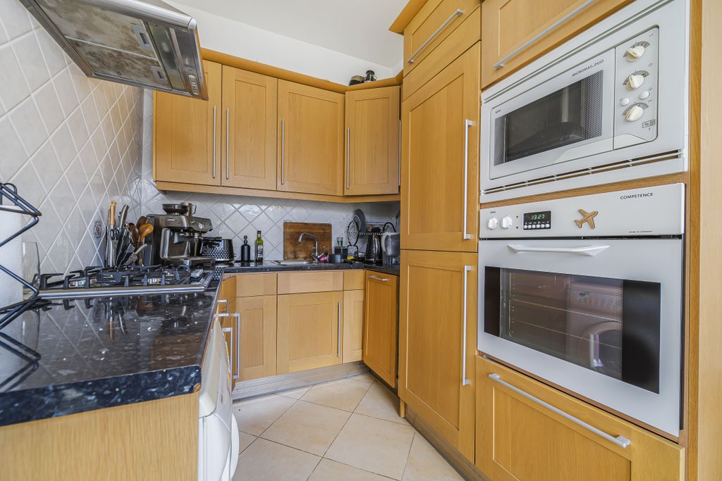 Property photo 2 of 10 Gallery