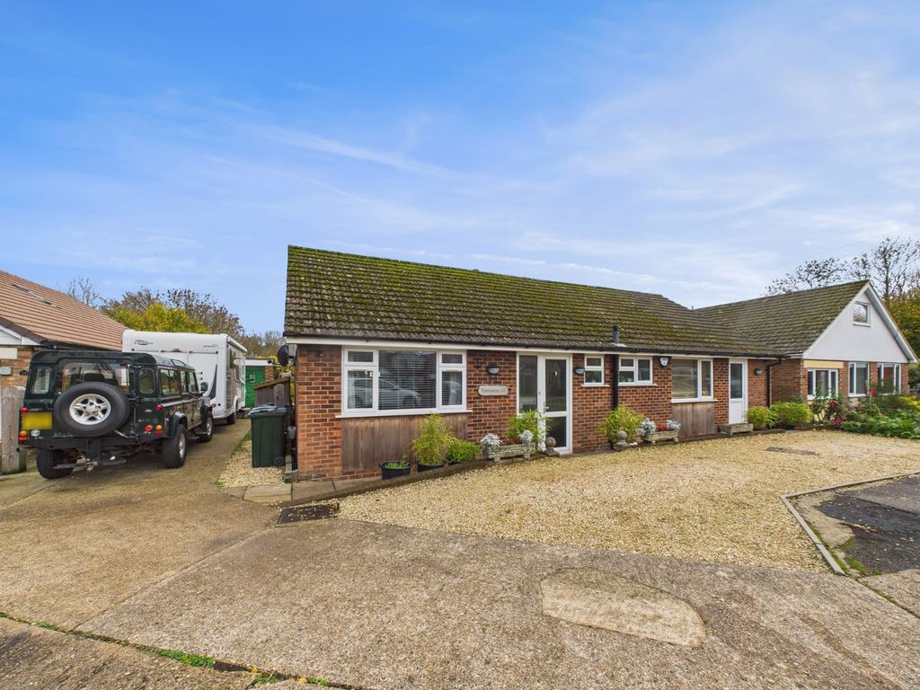 Property photo 1 of 21 Front