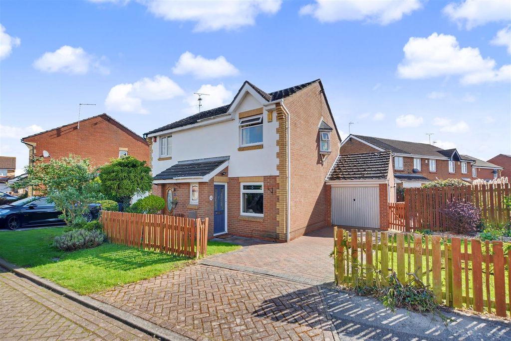 Property photo 1 of 12 Front.Jpeg