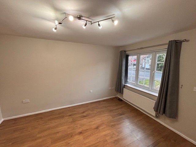 Property photo 2 of 9 Living Room