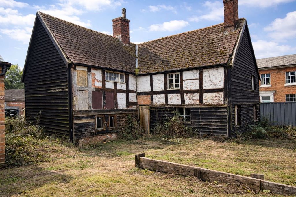 Property photo 3 of 25