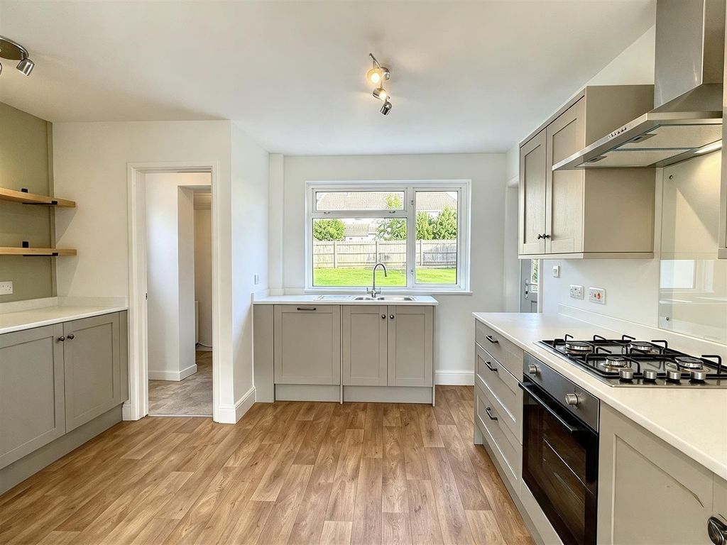 Property photo 2 of 30 Kitchen Area
