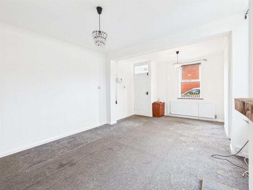 Property photo 2 of 13 Picture No. 10