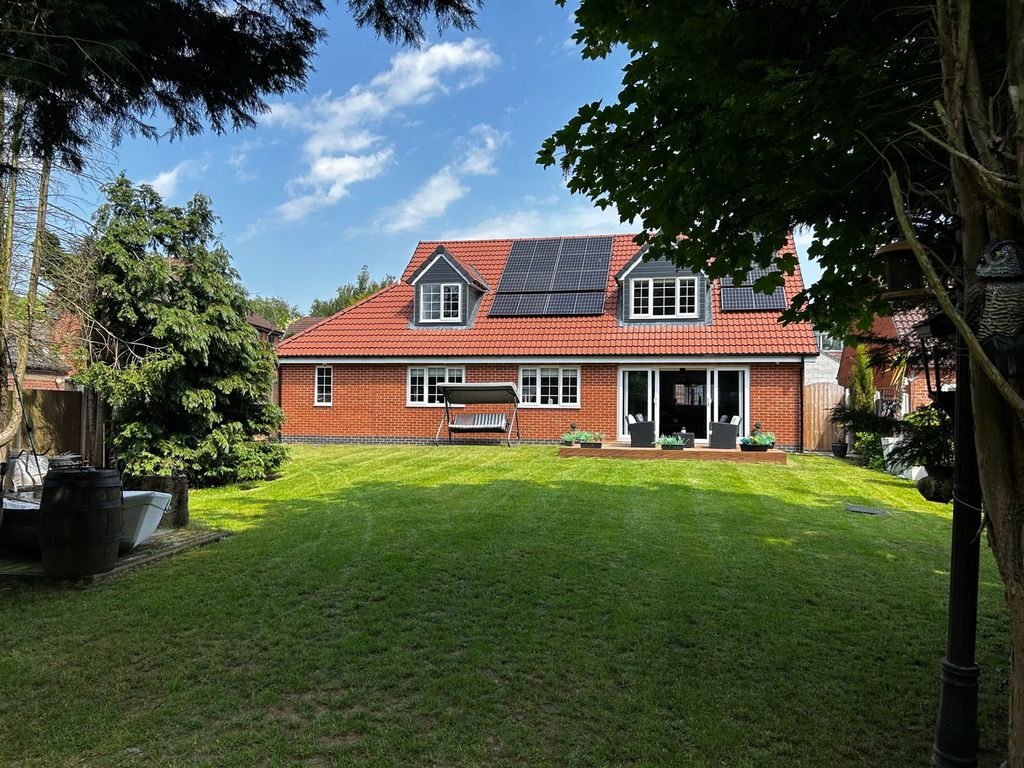 Property photo 1 of 40