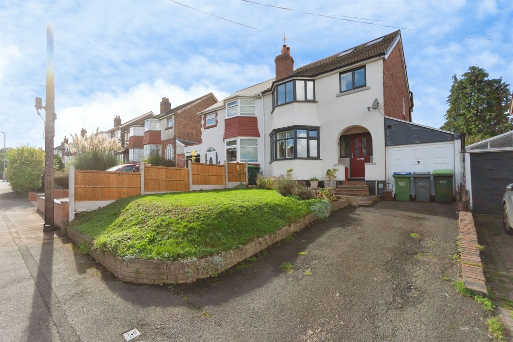 Property photo 2 of 27