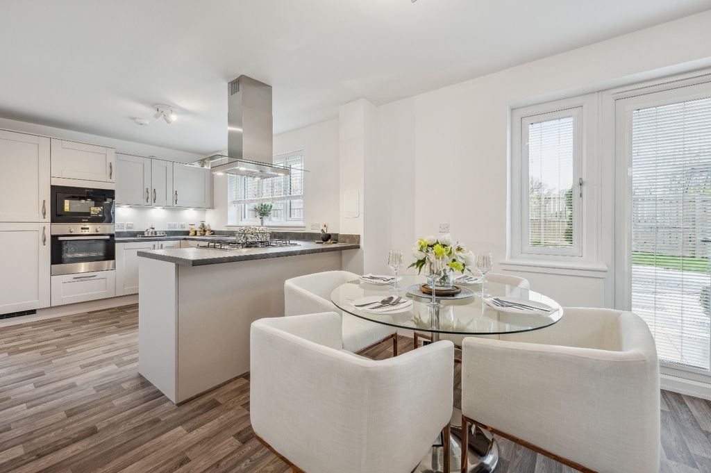 Property photo 2 of 4 4874032