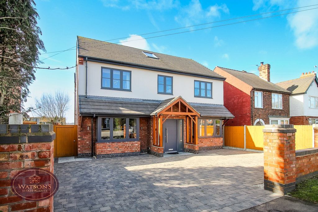 Property photo 1 of 51