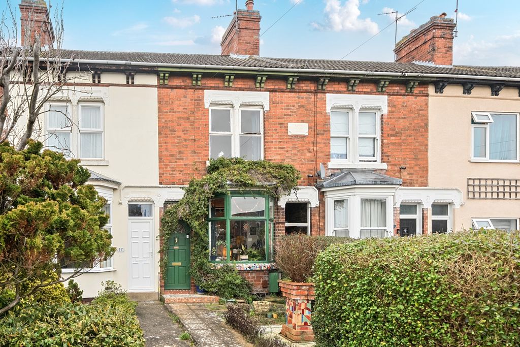 Property photo 1 of 12 Queens Drive West Front