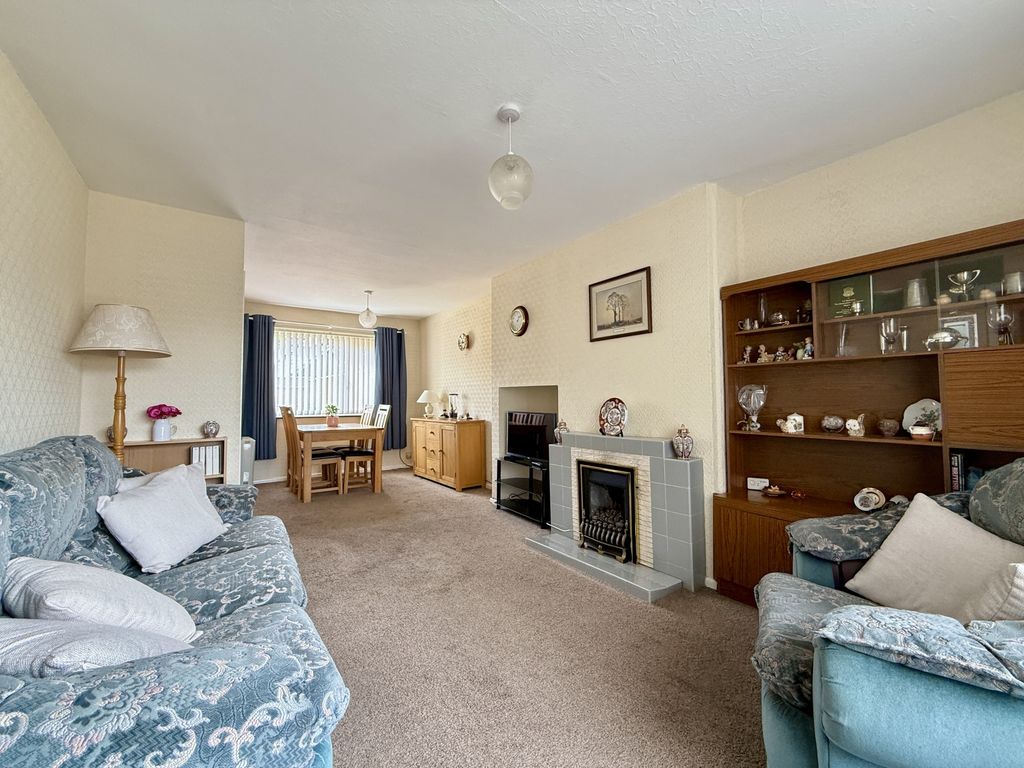 Property photo 2 of 13 Photo 9