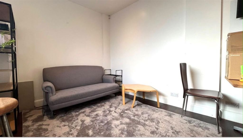 Property photo 3 of 3