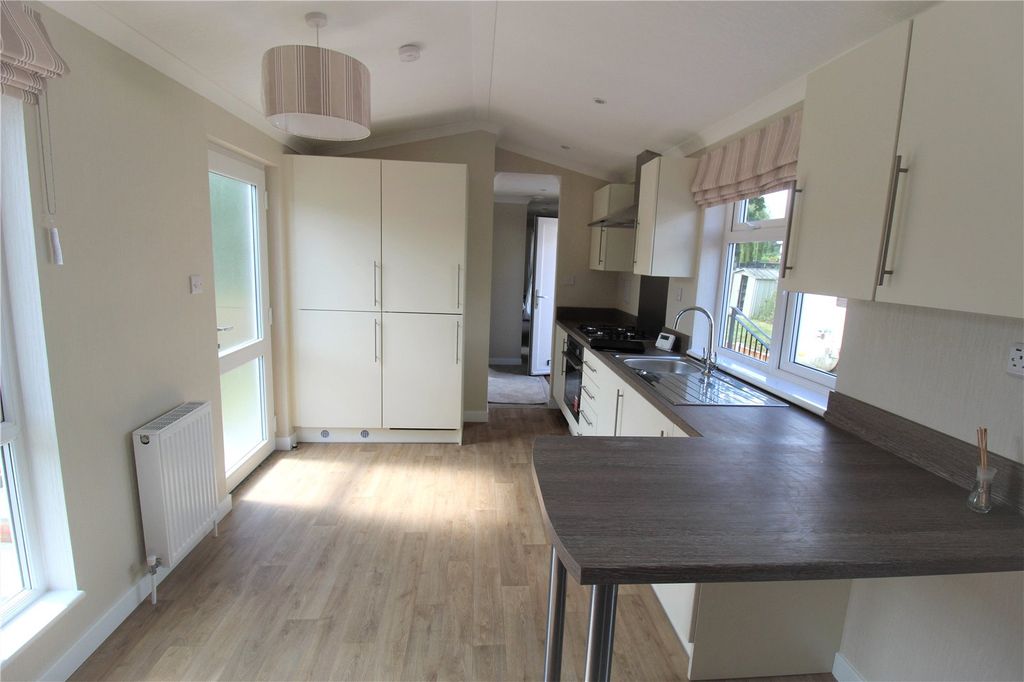 Property photo 3 of 11 Picture No. 05