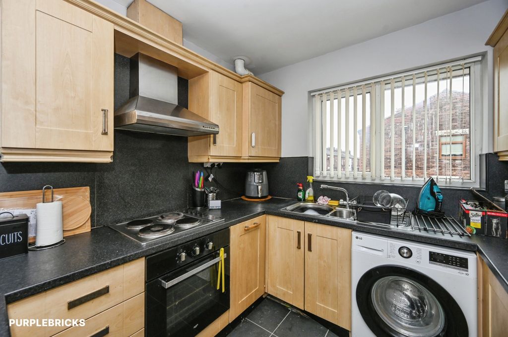 Property photo 3 of 19