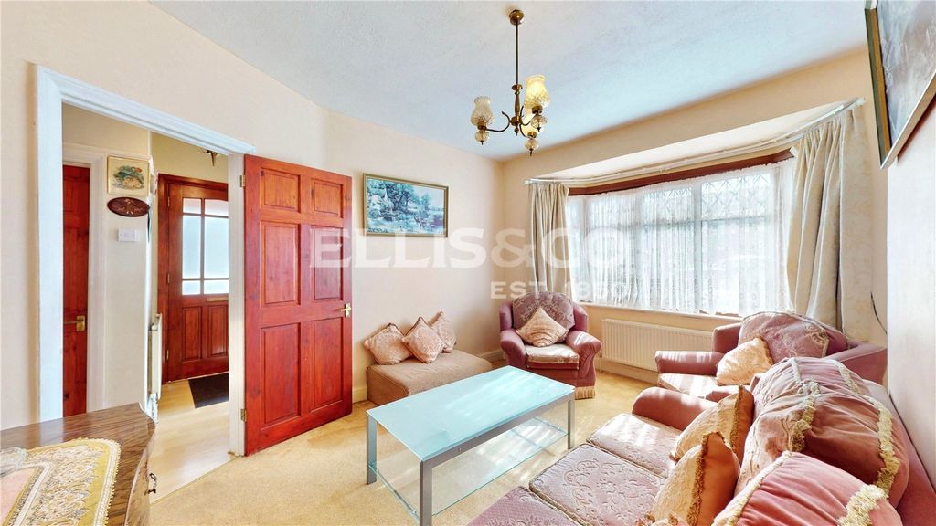 Property photo 3 of 19 Picture No. 16