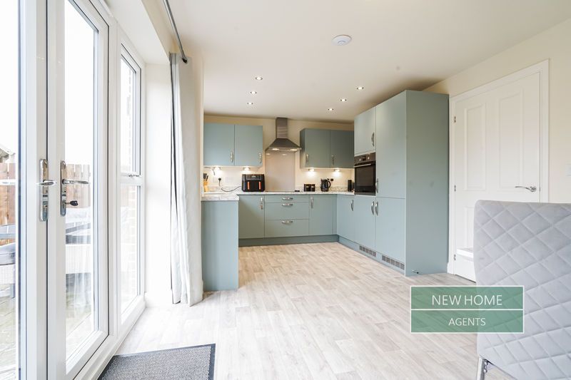 Property photo 3 of 24 Photo 8