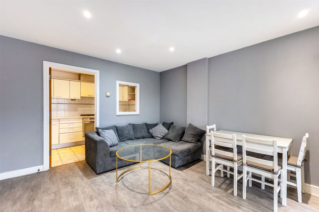 Property photo 2 of 19 Picture No. 05