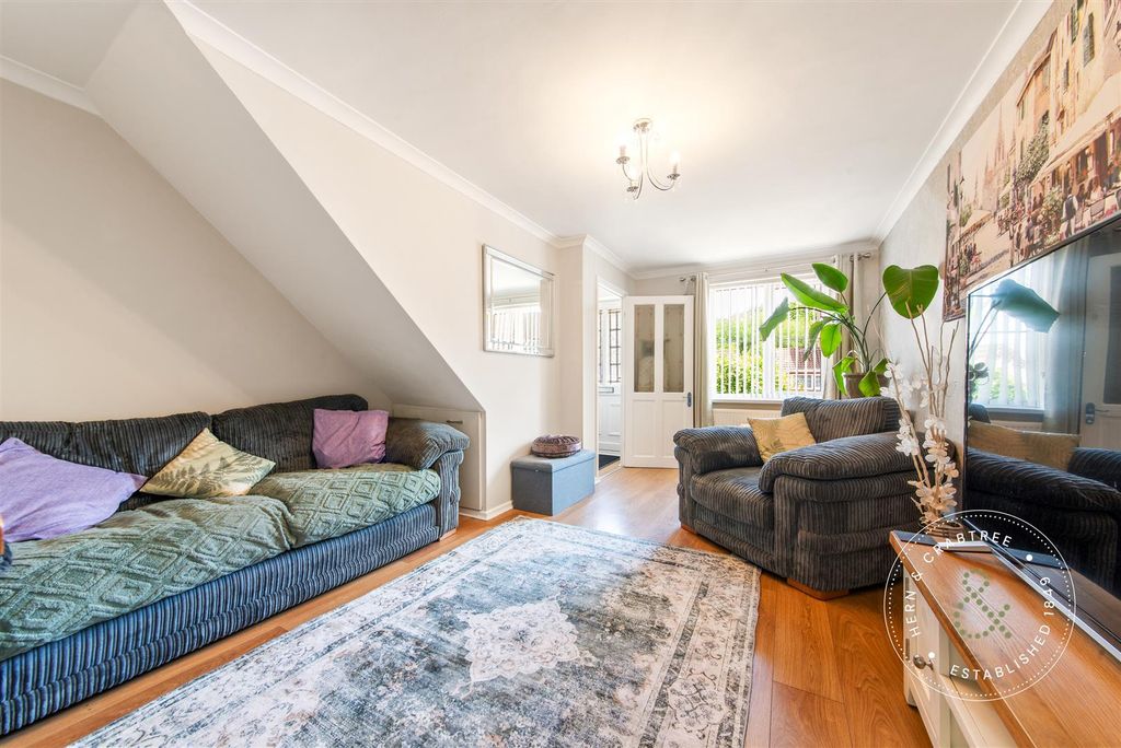 Property photo 3 of 31 Coedriglan-Drive-12.Jpg