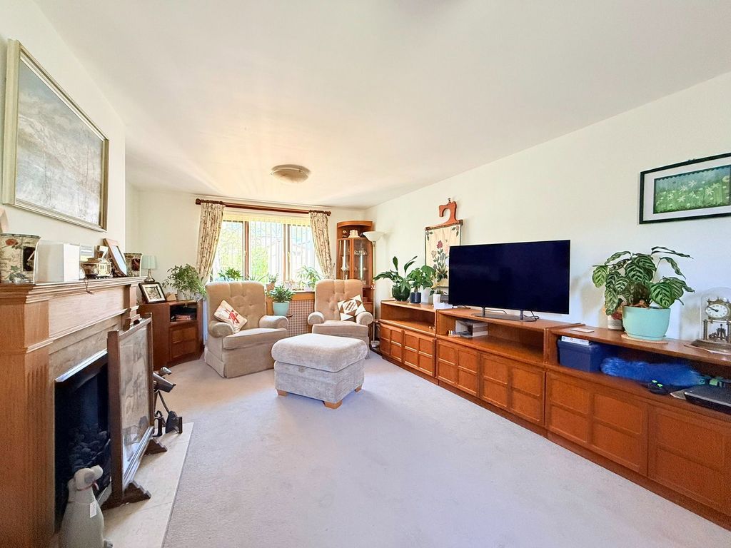 Property photo 3 of 21
