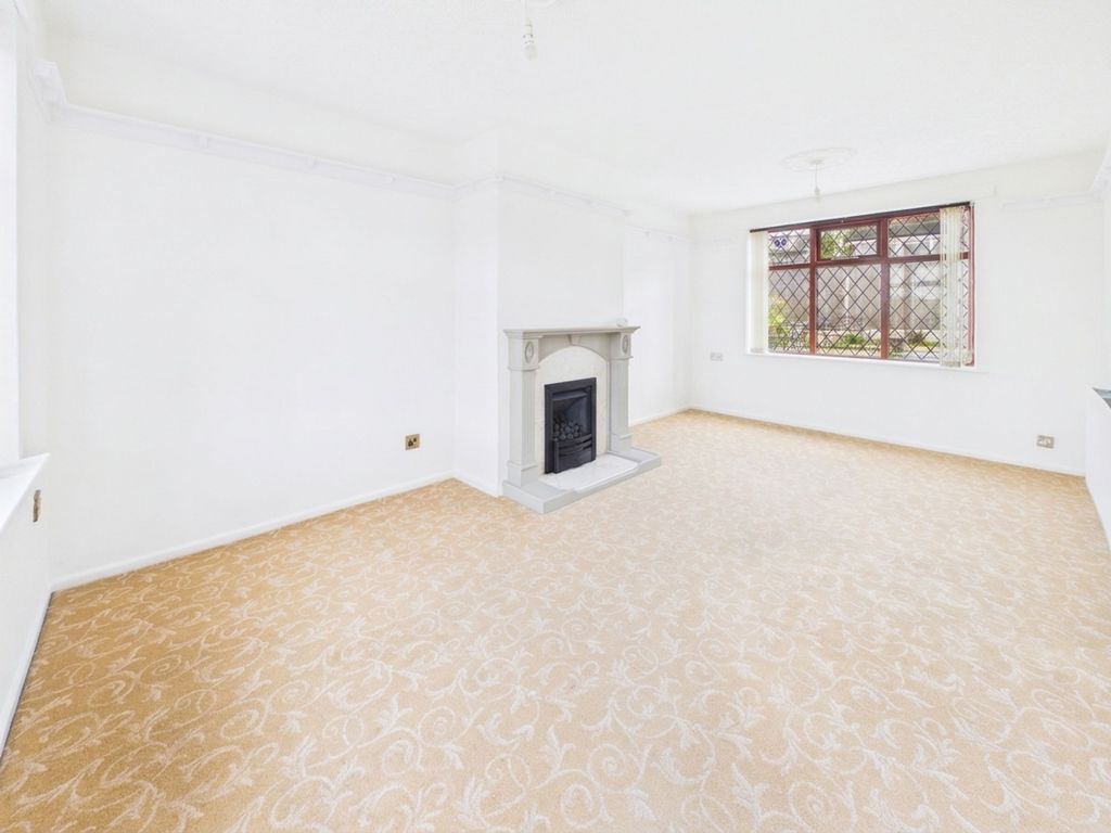 Property photo 2 of 25