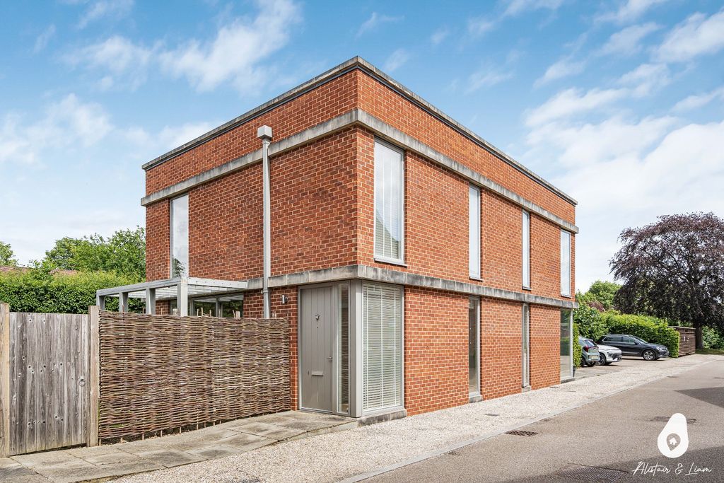Property photo 1 of 26 5177430
