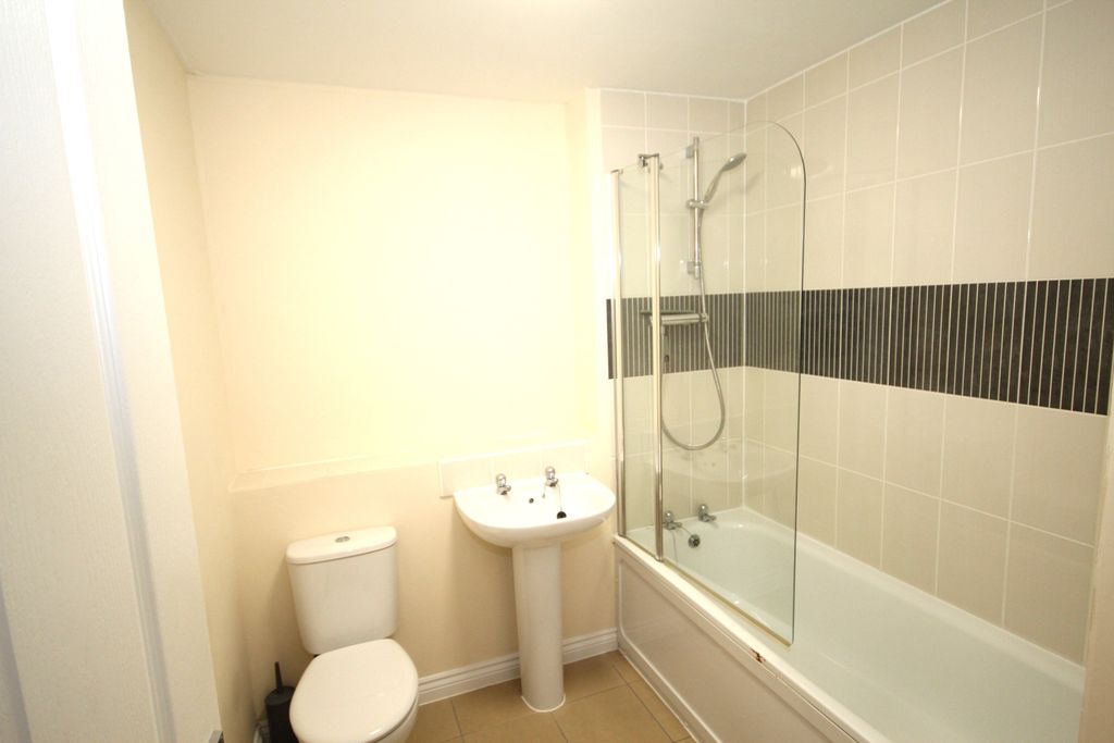 Additional image 7 of 3 bed town house for saleBonita Drive, Bridgwater TA6