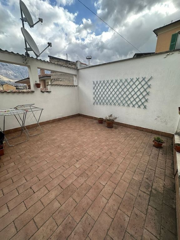 Property photo 3 of 20