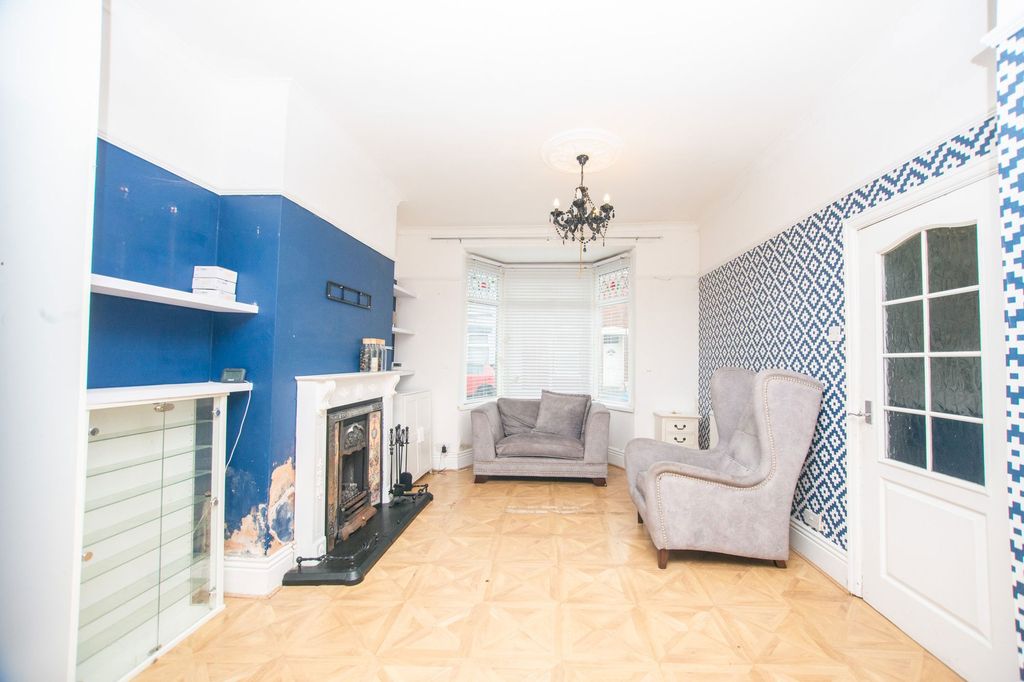 Property photo 2 of 16