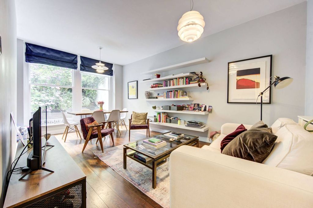 Property photo 1 of 8