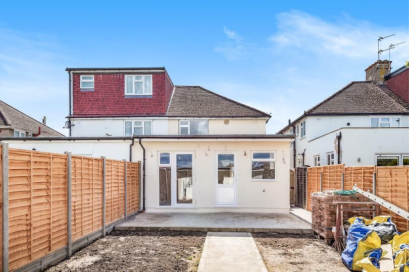 Property photo 1 of 9