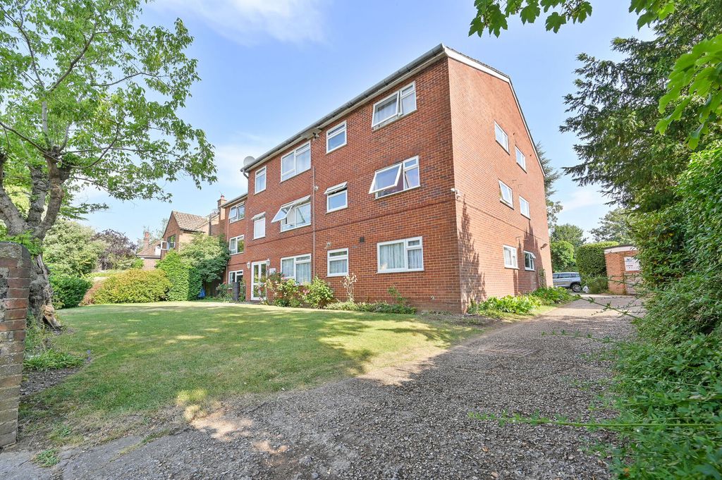 Property photo 1 of 10