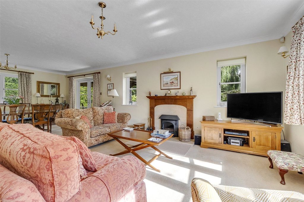 Property photo 3 of 45 Picture No. 08